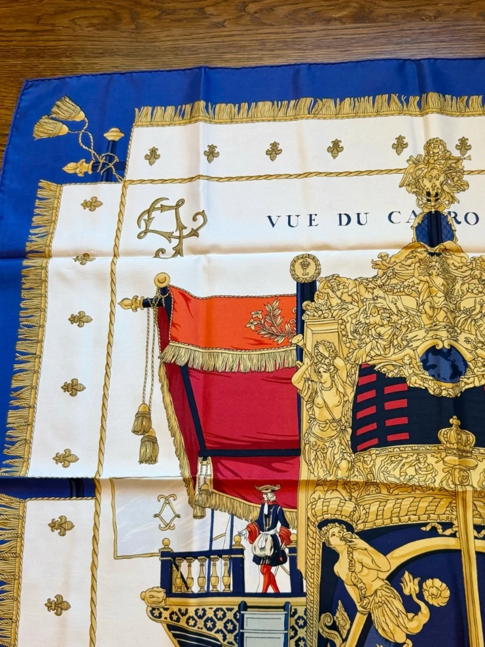 VINTAGE Hermes Scarf "Vue Du Carrosse De La Galere La Reale" Silk Carré 90 - Picture 4 of 8